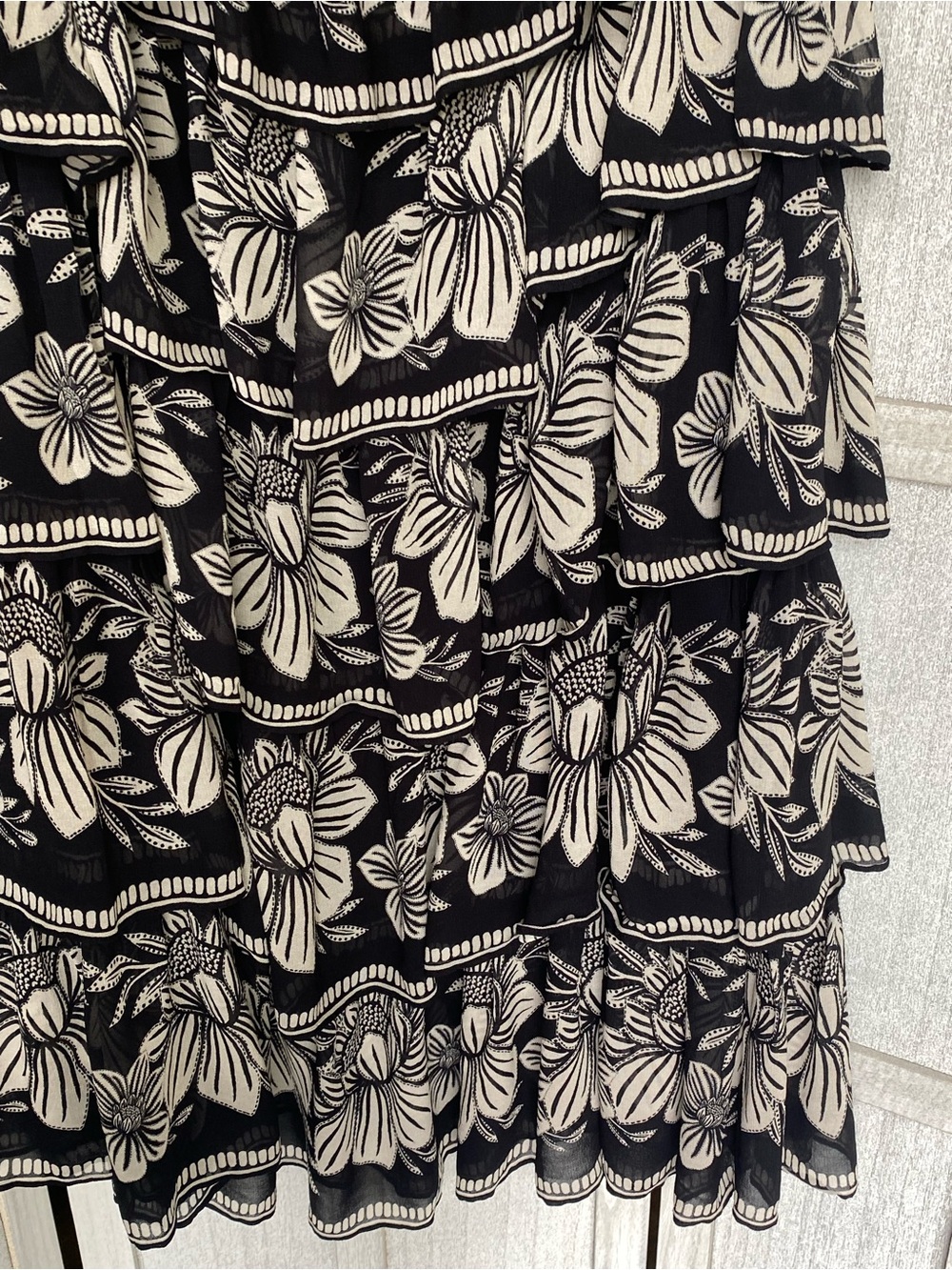 FARM Rio Black Paisley Bloom Tiered Skirt - Picture 5 of 9